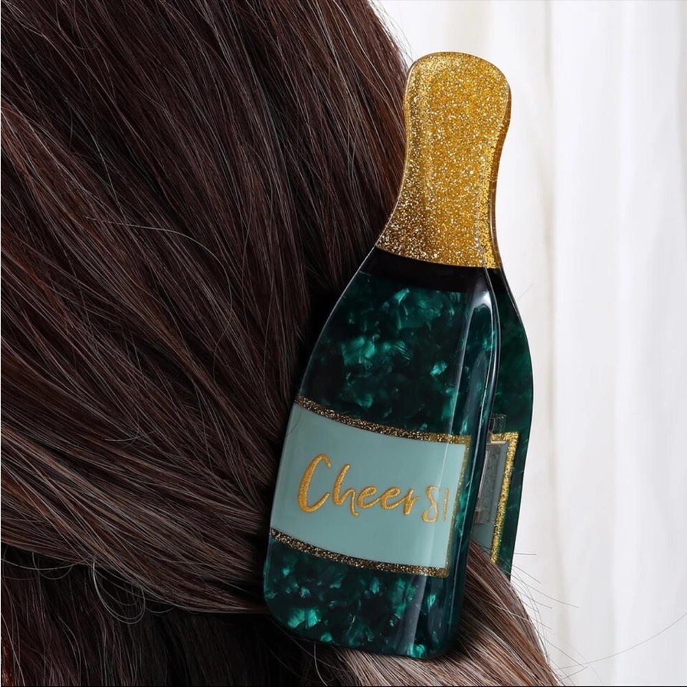 Champagne Bottle Claw Clip! 🍾